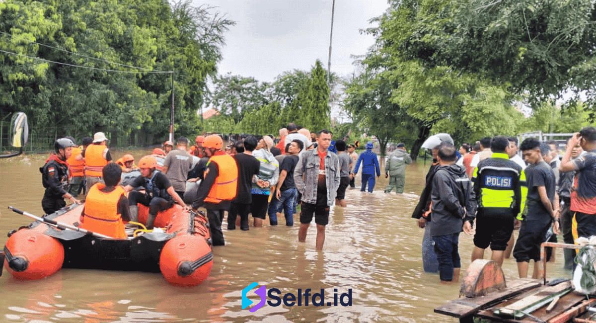 BLT Kesra Tetap Cair! Petugas Antar Langsung ke Pengungsian Korban Banjir Aceh-Sumatera